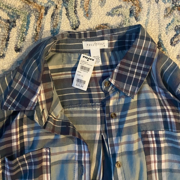 Full Tilt Flannel Shirt - Picture 2 of 3